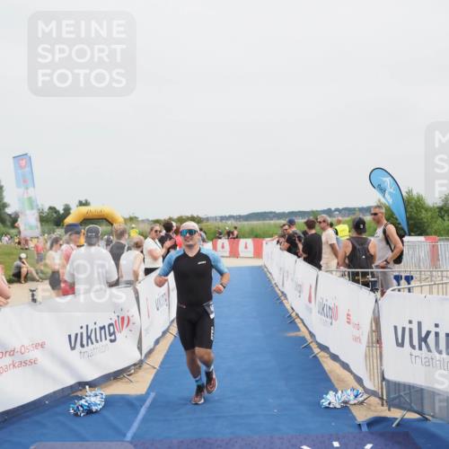 22.06.2025 - Viking Triathlon MichiJ http://msf.ph/oto/8083606 22.06.2025 14:41:11 Ziel 458 meine-sportfotos.de