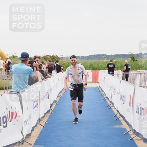 22.06.2025 - Viking Triathlon MichiJ http://msf.ph/oto/8083611 22.06.2025 16:10:23 Ziel 290, 396, 605 meine-sportfotos.de