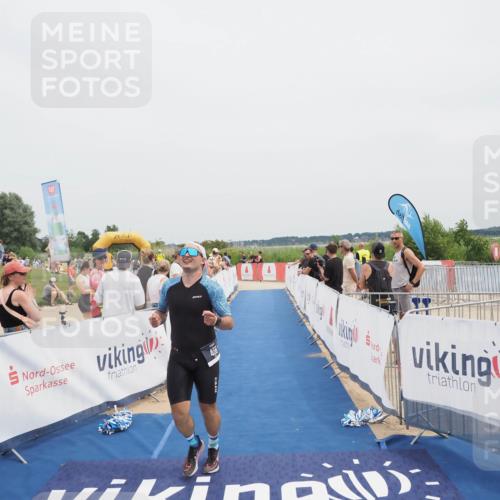 22.06.2025 - Viking Triathlon MichiJ http://msf.ph/oto/8083628 22.06.2025 14:41:12 Ziel 458 meine-sportfotos.de