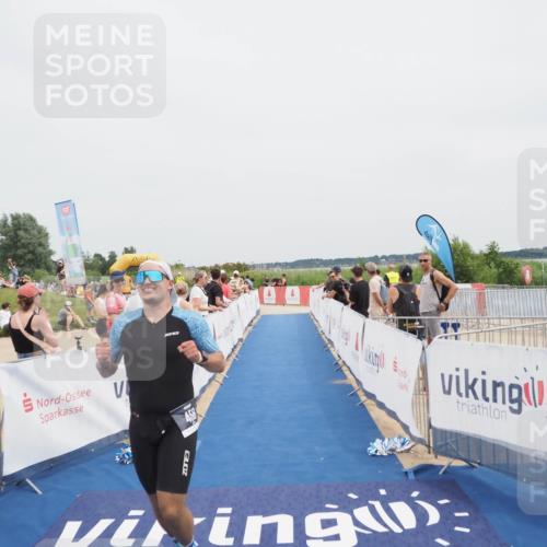 22.06.2025 - Viking Triathlon MichiJ http://msf.ph/oto/8083648 22.06.2025 14:41:12 Ziel 458 meine-sportfotos.de