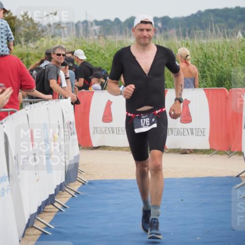 22.06.2025 - Viking Triathlon MichiJ http://msf.ph/oto/8083653 22.06.2025 14:49:33 Ziel 176 meine-sportfotos.de