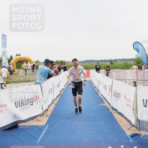 22.06.2025 - Viking Triathlon MichiJ http://msf.ph/oto/8083658 22.06.2025 16:10:24 Ziel 290, 396, 605 meine-sportfotos.de