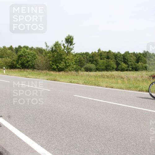 22.06.2025 - Viking Triathlon Yannick Fuchs http://msf.ph/oto/8083729 22.06.2025 12:59:12 Radfahren 93, 321, 453, 475 meine-sportfotos.de