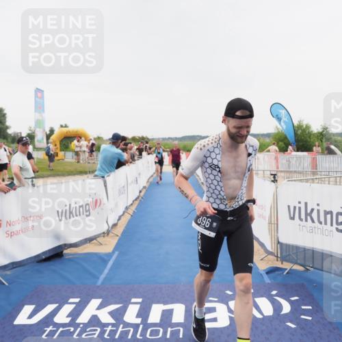 22.06.2025 - Viking Triathlon MichiJ http://msf.ph/oto/8083744 22.06.2025 16:10:26 Ziel 290, 396, 605 meine-sportfotos.de