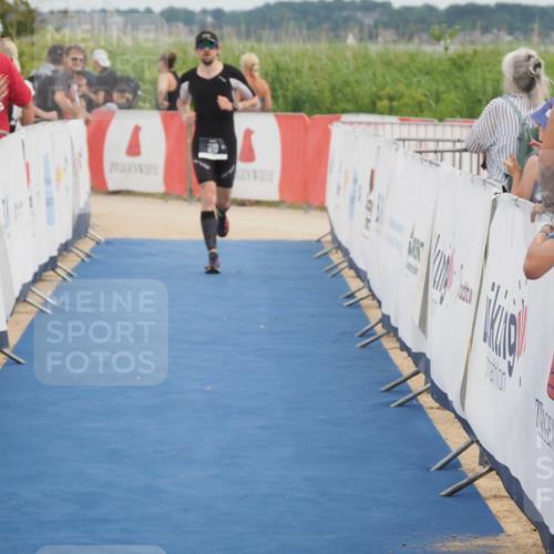 22.06.2025 - Viking Triathlon MichiJ http://msf.ph/oto/8083772 22.06.2025 14:49:40 Ziel 176, 310 meine-sportfotos.de