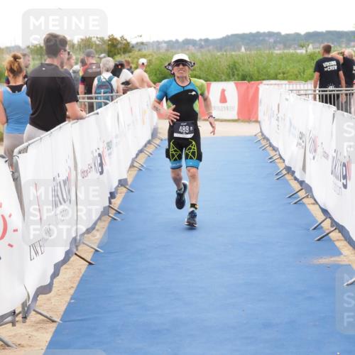 22.06.2025 - Viking Triathlon MichiJ http://msf.ph/oto/8083774 22.06.2025 16:17:41 Ziel 489 meine-sportfotos.de