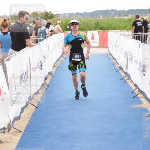 22.06.2025 - Viking Triathlon MichiJ http://msf.ph/oto/8083799 22.06.2025 16:17:42 Ziel 489 meine-sportfotos.de