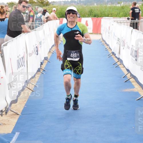 22.06.2025 - Viking Triathlon MichiJ http://msf.ph/oto/8083853 22.06.2025 16:17:43 Ziel 489 meine-sportfotos.de