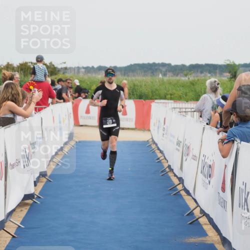 22.06.2025 - Viking Triathlon MichiJ http://msf.ph/oto/8083864 22.06.2025 14:49:42 Ziel 310 meine-sportfotos.de