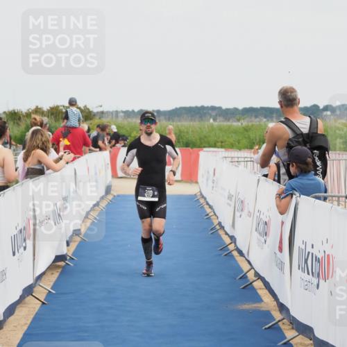 22.06.2025 - Viking Triathlon MichiJ http://msf.ph/oto/8083925 22.06.2025 14:49:43 Ziel 310 meine-sportfotos.de