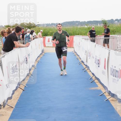 22.06.2025 - Viking Triathlon MichiJ http://msf.ph/oto/8083928 22.06.2025 16:18:32 Ziel 186 meine-sportfotos.de