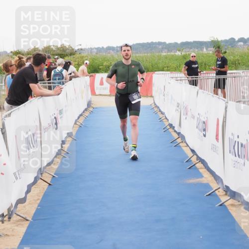 22.06.2025 - Viking Triathlon MichiJ http://msf.ph/oto/8083933 22.06.2025 16:18:32 Ziel 186 meine-sportfotos.de