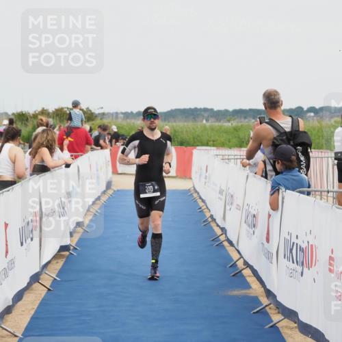 22.06.2025 - Viking Triathlon MichiJ http://msf.ph/oto/8083937 22.06.2025 14:49:43 Ziel 310 meine-sportfotos.de