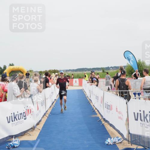 22.06.2025 - Viking Triathlon MichiJ http://msf.ph/oto/8083951 22.06.2025 14:41:57 Ziel 527 meine-sportfotos.de