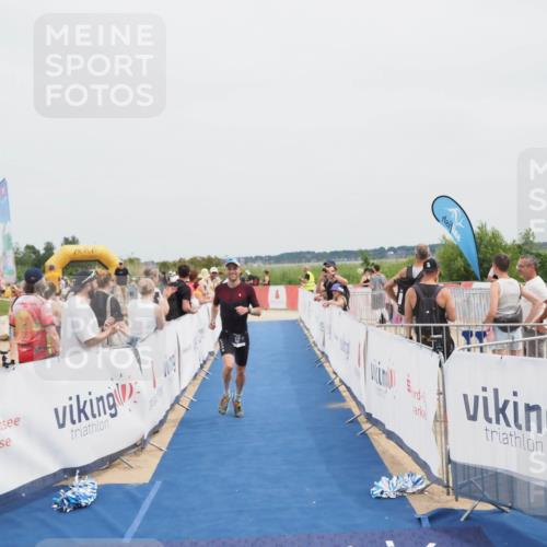 22.06.2025 - Viking Triathlon MichiJ http://msf.ph/oto/8083981 22.06.2025 14:41:58 Ziel 527 meine-sportfotos.de