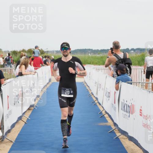 22.06.2025 - Viking Triathlon MichiJ http://msf.ph/oto/8083992 22.06.2025 14:49:44 Ziel 310 meine-sportfotos.de