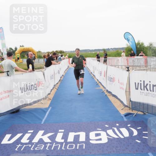 22.06.2025 - Viking Triathlon MichiJ http://msf.ph/oto/8084007 22.06.2025 16:18:33 Ziel 186 meine-sportfotos.de