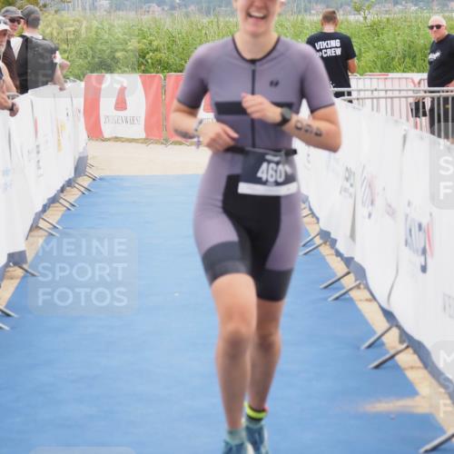 22.06.2025 - Viking Triathlon MichiJ http://msf.ph/oto/8084054 22.06.2025 16:11:02 Ziel 460 meine-sportfotos.de