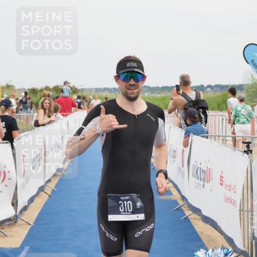 22.06.2025 - Viking Triathlon MichiJ http://msf.ph/oto/8084057 22.06.2025 14:49:46 Ziel 294, 310 meine-sportfotos.de