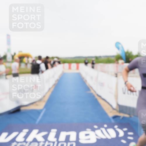 22.06.2025 - Viking Triathlon MichiJ http://msf.ph/oto/8084155 22.06.2025 16:11:04 Ziel 460 meine-sportfotos.de