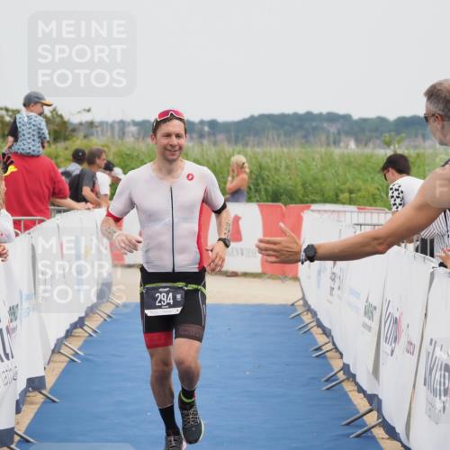 22.06.2025 - Viking Triathlon MichiJ http://msf.ph/oto/8084175 22.06.2025 14:49:51 Ziel 294 meine-sportfotos.de