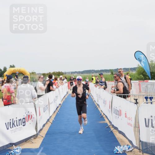 22.06.2025 - Viking Triathlon MichiJ http://msf.ph/oto/8084192 22.06.2025 14:42:09 Ziel 125 meine-sportfotos.de