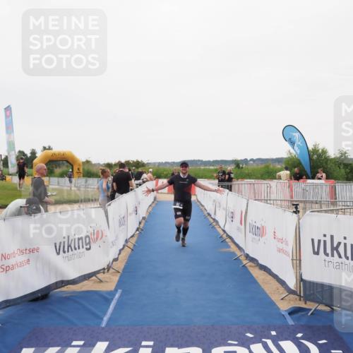 22.06.2025 - Viking Triathlon MichiJ http://msf.ph/oto/8084211 22.06.2025 16:19:40 Ziel 191 meine-sportfotos.de