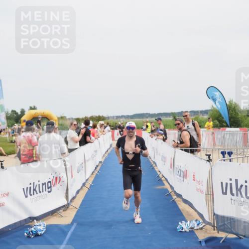 22.06.2025 - Viking Triathlon MichiJ http://msf.ph/oto/8084216 22.06.2025 14:42:10 Ziel 125, 184 meine-sportfotos.de