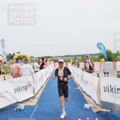 22.06.2025 - Viking Triathlon MichiJ http://msf.ph/oto/8084230 22.06.2025 14:42:10 Ziel 125, 184 meine-sportfotos.de