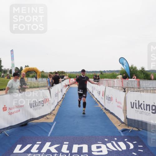 22.06.2025 - Viking Triathlon MichiJ http://msf.ph/oto/8084238 22.06.2025 16:19:41 Ziel 191, 372 meine-sportfotos.de