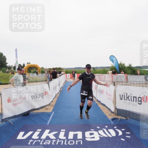 22.06.2025 - Viking Triathlon MichiJ http://msf.ph/oto/8084271 22.06.2025 16:19:42 Ziel 191, 372 meine-sportfotos.de