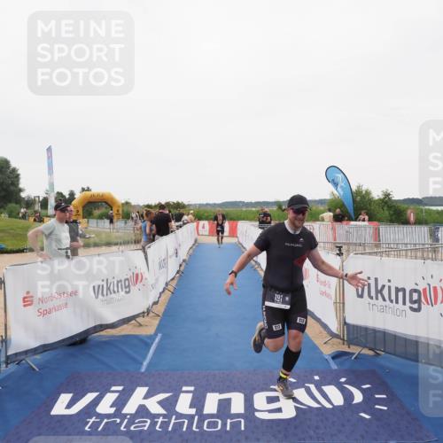22.06.2025 - Viking Triathlon MichiJ http://msf.ph/oto/8084285 22.06.2025 16:19:42 Ziel 191, 372 meine-sportfotos.de