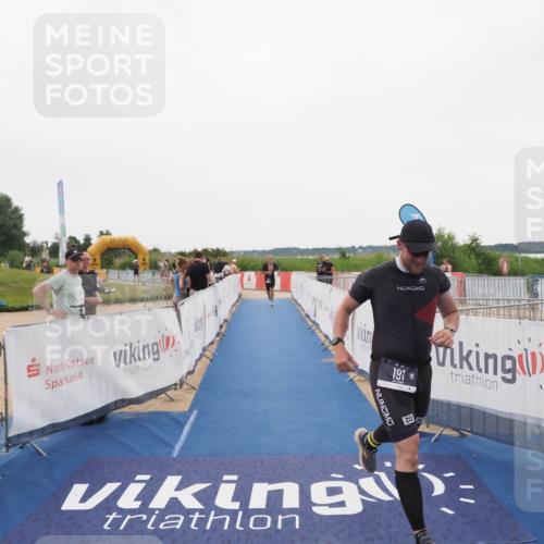 22.06.2025 - Viking Triathlon MichiJ http://msf.ph/oto/8084298 22.06.2025 16:19:42 Ziel 191, 372 meine-sportfotos.de