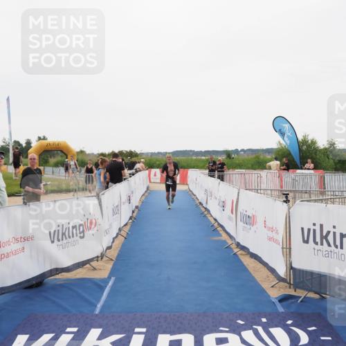 22.06.2025 - Viking Triathlon MichiJ http://msf.ph/oto/8084356 22.06.2025 16:19:44 Ziel 191, 372 meine-sportfotos.de