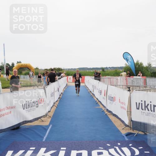 22.06.2025 - Viking Triathlon MichiJ http://msf.ph/oto/8084379 22.06.2025 16:19:44 Ziel 191, 372 meine-sportfotos.de