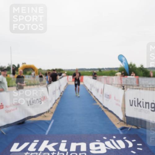 22.06.2025 - Viking Triathlon MichiJ http://msf.ph/oto/8084404 22.06.2025 16:19:45 Ziel 191, 372 meine-sportfotos.de