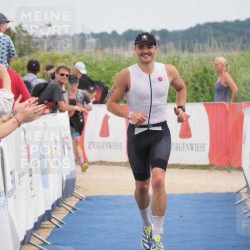 22.06.2025 - Viking Triathlon MichiJ http://msf.ph/oto/8084417 22.06.2025 14:51:10 Ziel 407 meine-sportfotos.de