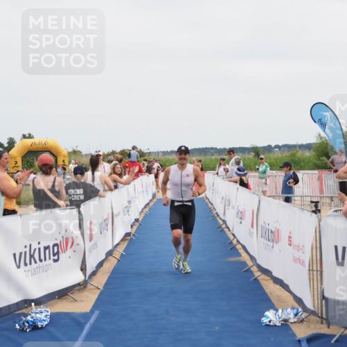 22.06.2025 - Viking Triathlon MichiJ http://msf.ph/oto/8084493 22.06.2025 14:51:13 Ziel 12, 407 meine-sportfotos.de