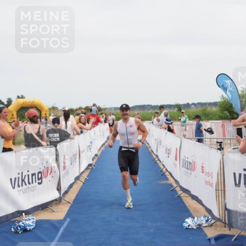 22.06.2025 - Viking Triathlon MichiJ http://msf.ph/oto/8084506 22.06.2025 14:51:13 Ziel 12, 407 meine-sportfotos.de