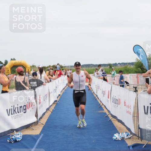 22.06.2025 - Viking Triathlon MichiJ http://msf.ph/oto/8084514 22.06.2025 14:51:13 Ziel 12, 407 meine-sportfotos.de