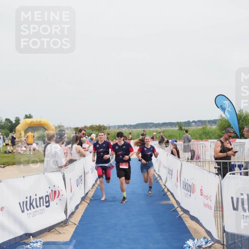 22.06.2025 - Viking Triathlon MichiJ http://msf.ph/oto/8084555 22.06.2025 14:43:03 Ziel 631 meine-sportfotos.de