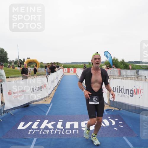 22.06.2025 - Viking Triathlon MichiJ http://msf.ph/oto/8084608 22.06.2025 16:19:48 Ziel 372 meine-sportfotos.de