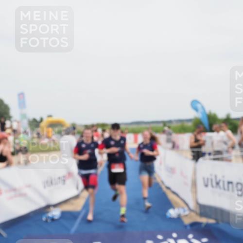 22.06.2025 - Viking Triathlon MichiJ http://msf.ph/oto/8084623 22.06.2025 14:43:04 Ziel 631 meine-sportfotos.de