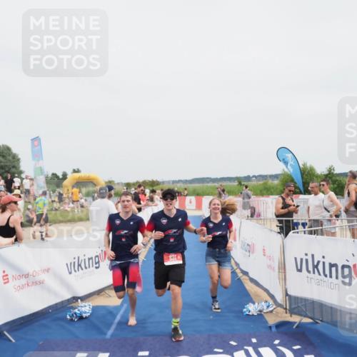 22.06.2025 - Viking Triathlon MichiJ http://msf.ph/oto/8084630 22.06.2025 14:43:04 Ziel 631 meine-sportfotos.de