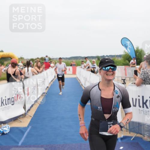 22.06.2025 - Viking Triathlon MichiJ http://msf.ph/oto/8084727 22.06.2025 14:51:19 Ziel 12, 555 meine-sportfotos.de