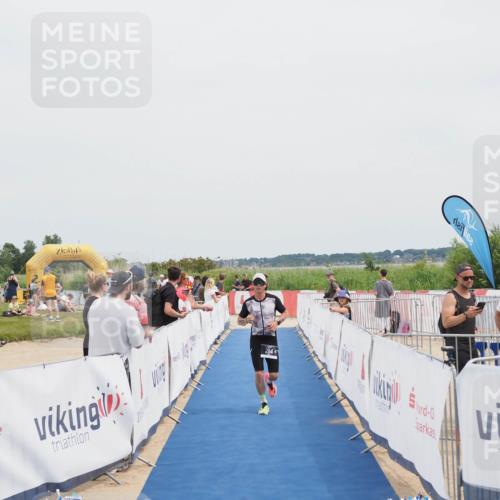 22.06.2025 - Viking Triathlon MichiJ http://msf.ph/oto/8084789 22.06.2025 14:43:19 Ziel 284 meine-sportfotos.de