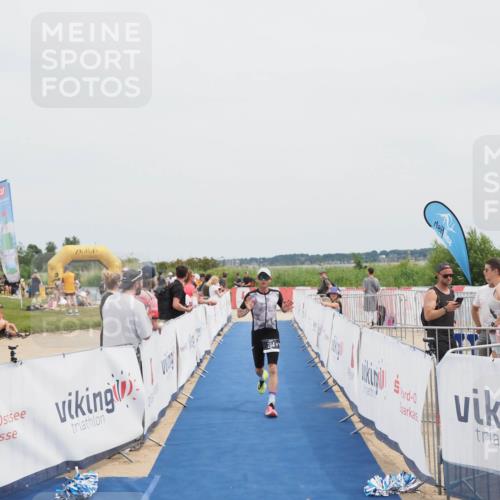 22.06.2025 - Viking Triathlon MichiJ http://msf.ph/oto/8084803 22.06.2025 14:43:19 Ziel 284 meine-sportfotos.de
