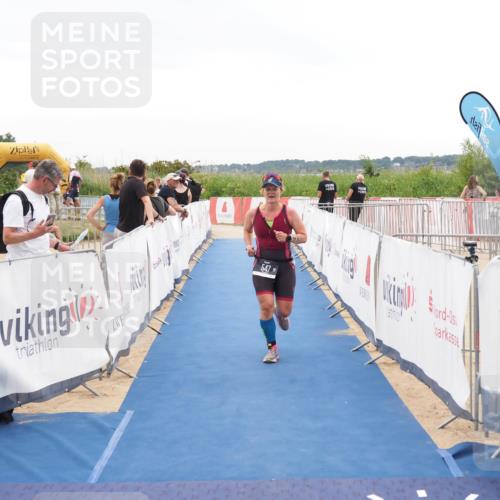 22.06.2025 - Viking Triathlon MichiJ http://msf.ph/oto/8084870 22.06.2025 16:11:49 Ziel 547 meine-sportfotos.de