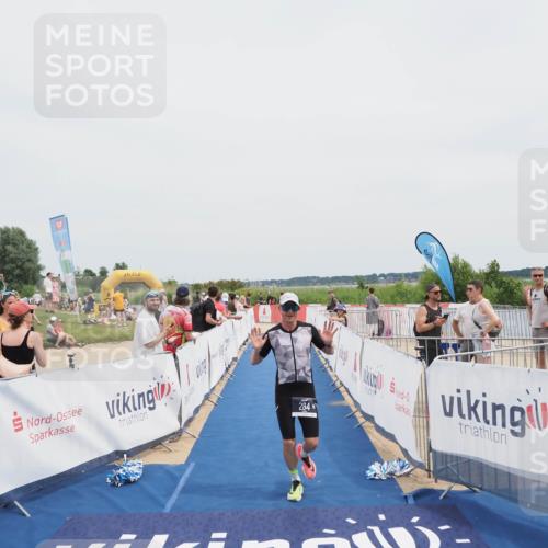 22.06.2025 - Viking Triathlon MichiJ http://msf.ph/oto/8084882 22.06.2025 14:43:20 Ziel 284 meine-sportfotos.de
