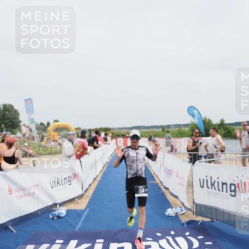 22.06.2025 - Viking Triathlon MichiJ http://msf.ph/oto/8084897 22.06.2025 14:43:21 Ziel 284 meine-sportfotos.de